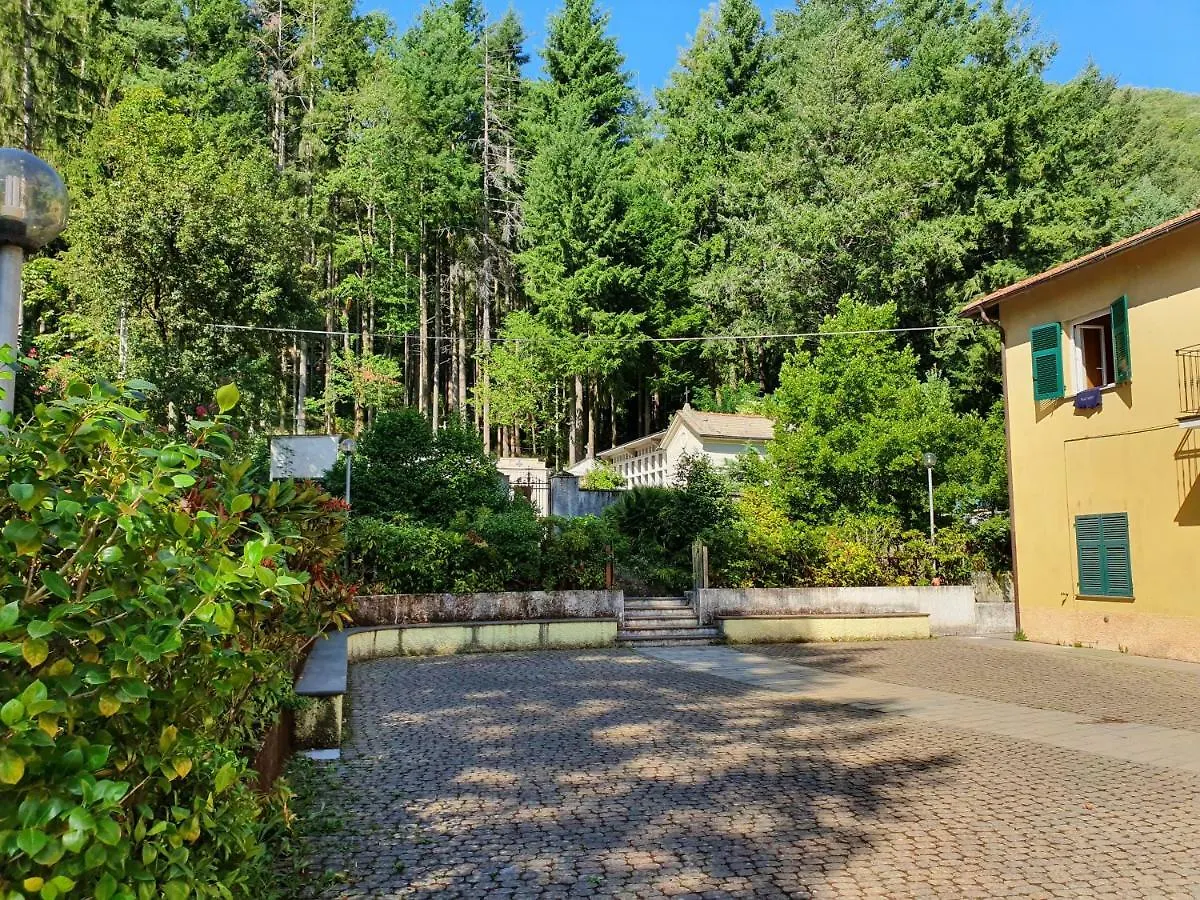 Belpiano Campus Hostel Borzonasca